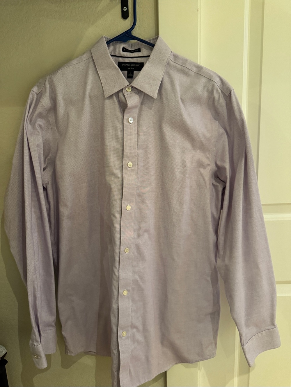 Banana Republic Men's Light Purple Dress Shirt - Large, Standard Fit